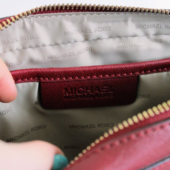 Michael Kors Red Jet Set Large Saffiano Leather Crossbody Bag - Picture 2 of 10